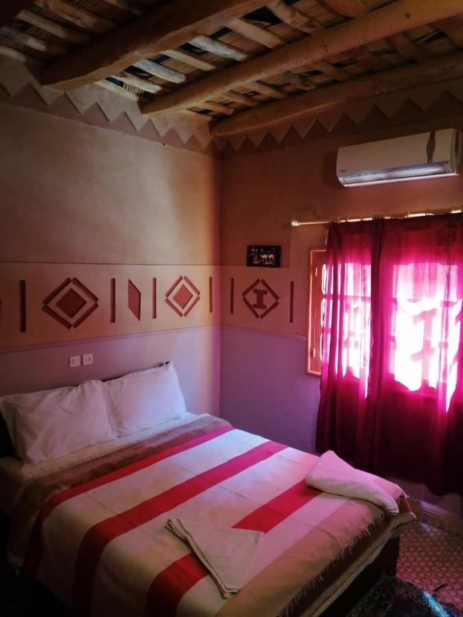Riad Atlas Berbere Boumalne Buitenkant foto