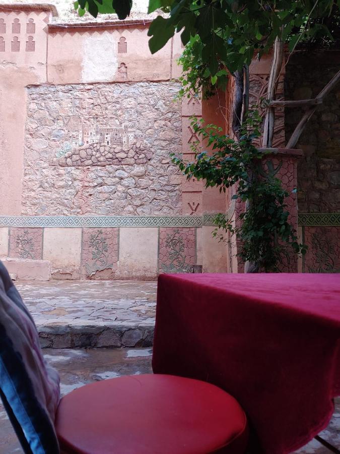 Riad Atlas Berbere Boumalne Buitenkant foto