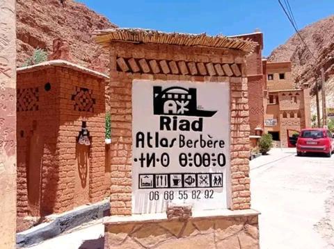 Riad Atlas Berbere Boumalne Buitenkant foto