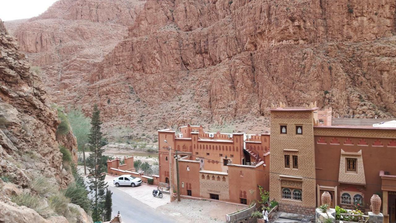 Riad Atlas Berbere Boumalne Buitenkant foto